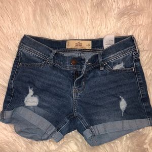 SALE‼️RIPPED SHORTS FROM HOLLISTER